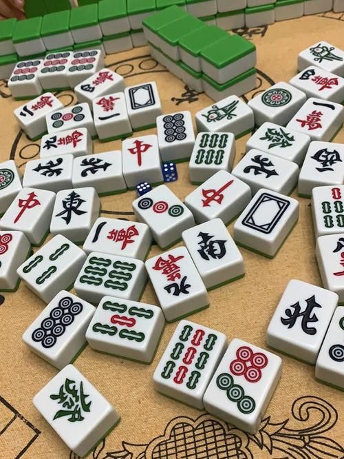 勾八麻将安卓汉化版 手机麻将游戏一键下载