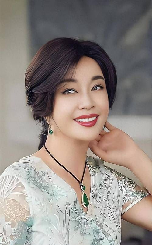 半老徐娘官方网站揭秘中年女性保养秘诀