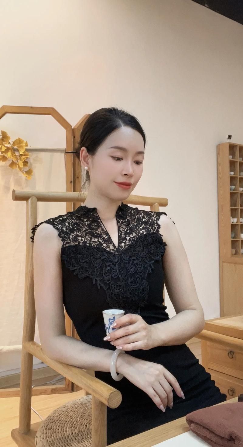 半老徐娘最新访谈分享中年女性的自信与魅力