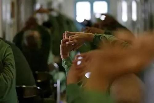 变态监狱最新版本是多少 老玩家必看的新功能 变态监狱最新版本是多少 老玩家必看的新功能