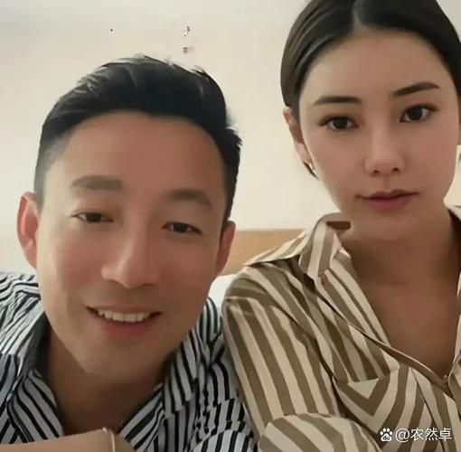 后妈和妹妹最新关系曝光家庭生活引热议