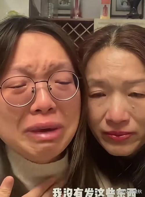 后妈和妹妹最新关系曝光家庭生活引热议