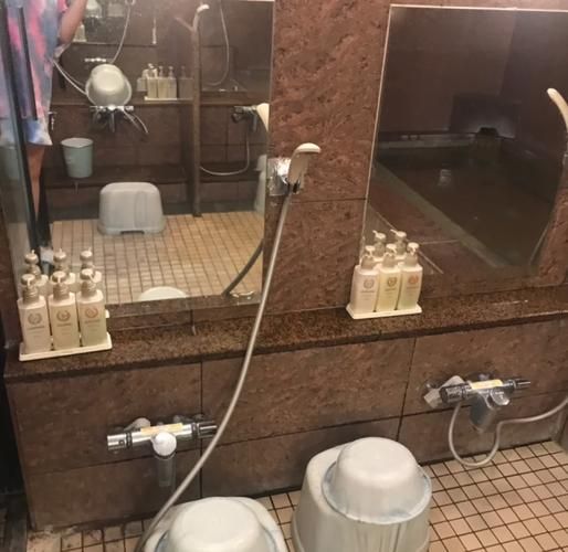 在乡下的公共澡堂在哪下载 乡下公共浴室位置大全 在乡下的公共澡堂在哪下载 乡下公共浴室位置大全