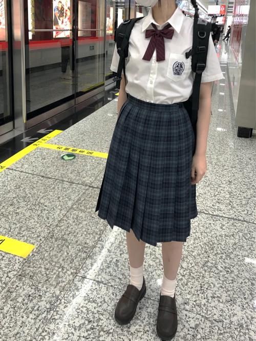 在员工室与JK度过的日常更新地址免费观看指南 在员工室与JK度过的日常更新地址免费观看指南