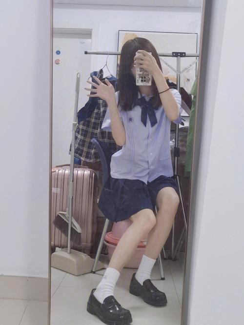 在员工室与JK度过的日常更新地址免费观看指南 在员工室与JK度过的日常更新地址免费观看指南