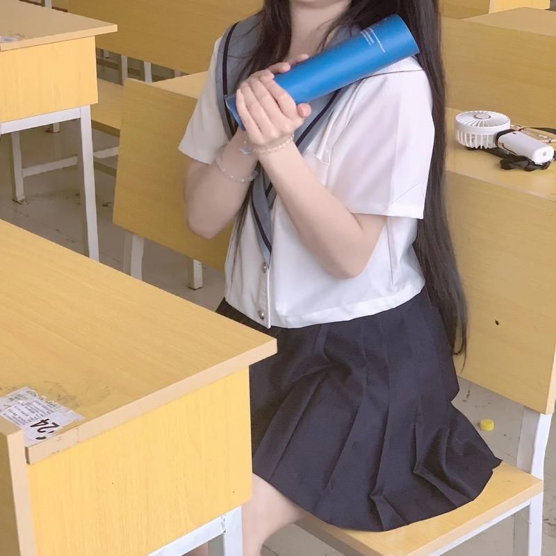 在员工室与JK度过的日常最新细节全解析 在员工室与JK度过的日常最新细节全解析