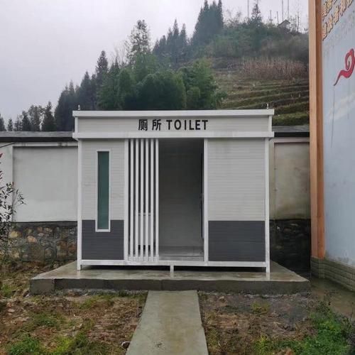 夏日小公园的厕所官方网站设施介绍与清洁标准