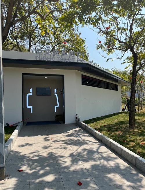 夏日小公园的厕所最新版本为何受欢迎