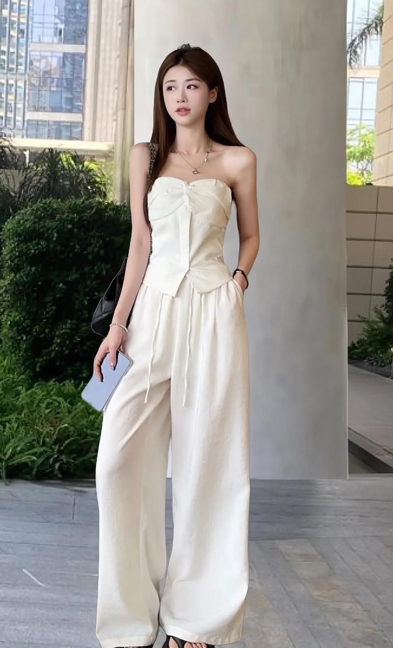 夏日风情最新穿搭指南 清凉一夏的时尚搭配秘诀 夏日风情最新穿搭指南 清凉一夏的时尚搭配秘诀