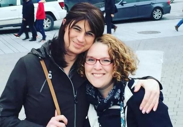 多角恋最新争议 社会包容度与道德边界探讨