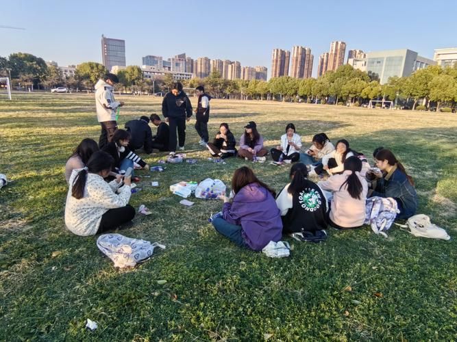 大学时光游戏介绍 体验青春校园的欢乐与挑战