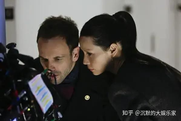 女装侦探叶语嫣最新角色分析 人物性格与破案风格