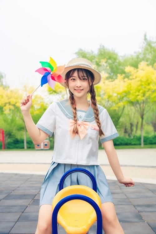 如何下载和姐姐一起的夏天3369acG安卓版本
