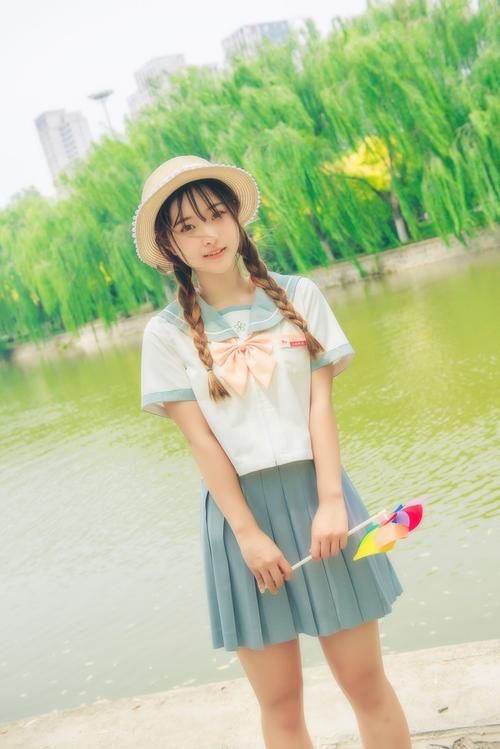 如何下载和姐姐一起的夏天3369acG安卓版本