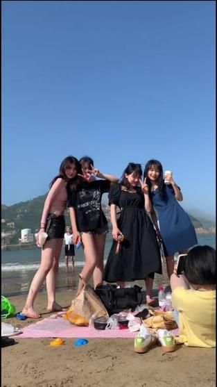 如何下载和姐姐一起的夏天3369acG安卓版本