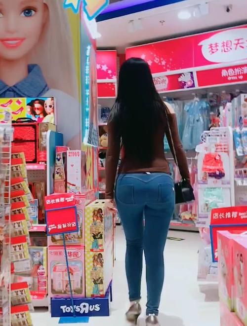 如何下载超市的漂亮姐姐官方正式版最新版本