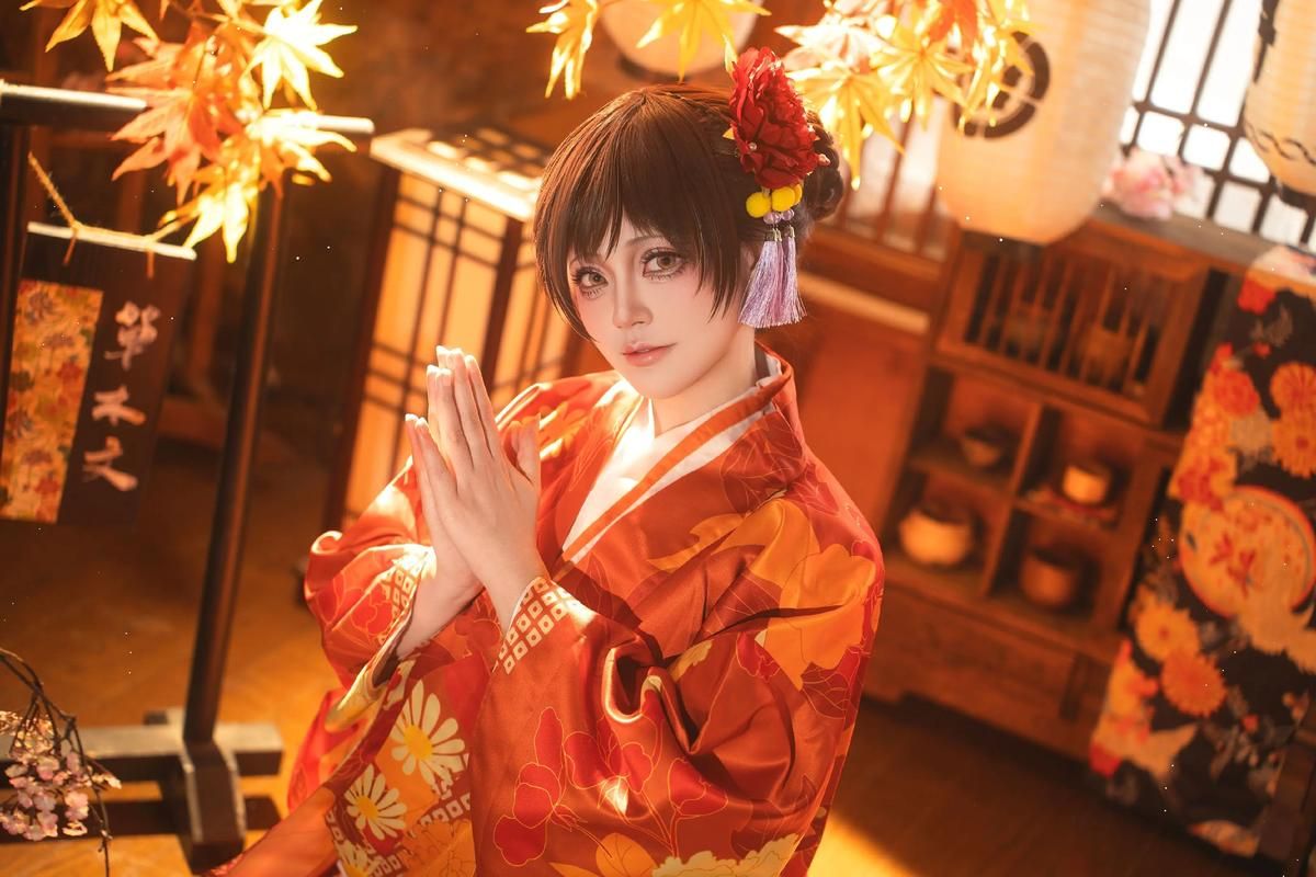 如何对妻子进行cosplay指导更新地址详细教程