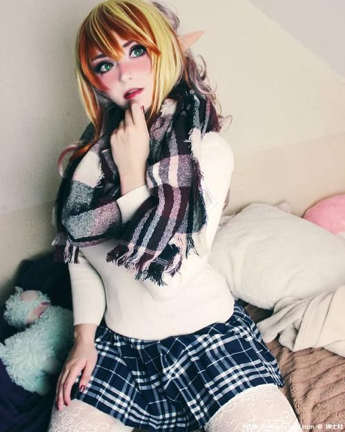 如何玩转新婚妻子的Cosplay生活绅士游戏