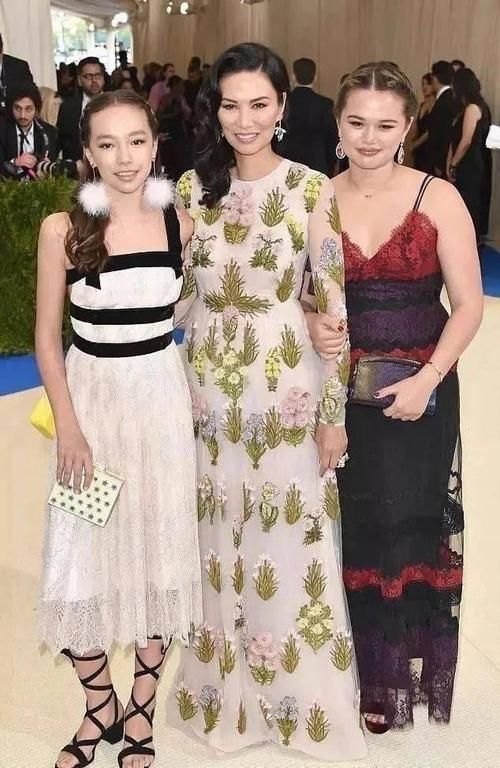 妈妈的密友亚洲版下载地址更新 最新版免费下载