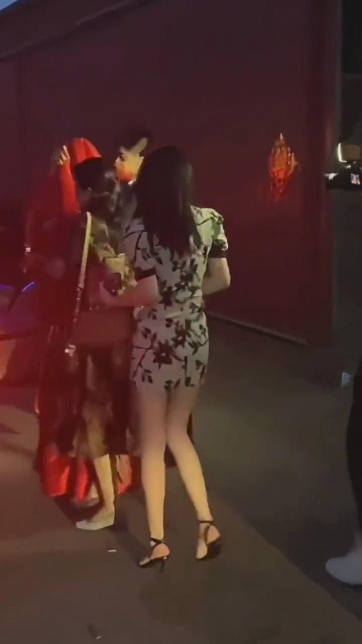 婚闹如何下载 高清无水印版本一键获取