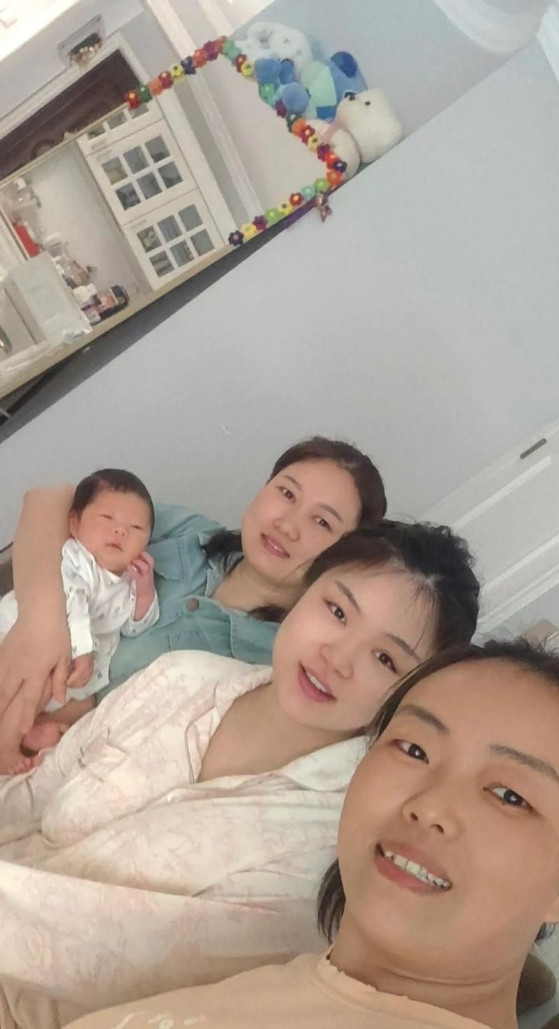 嫂子与小侄子最新相处模式 家庭温暖瞬间大公开