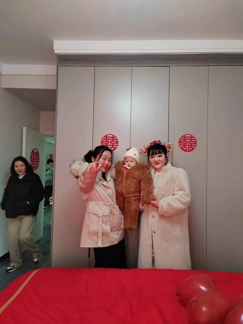 嫂子与小侄子最新相处模式 家庭温暖瞬间大公开