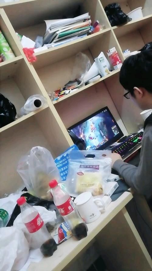 室友在哪下载高清电视剧 热门剧集资源一网打尽