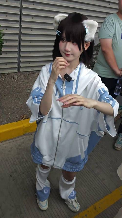 害羞女孩的改造官网实用技巧帮你克服害羞变开朗