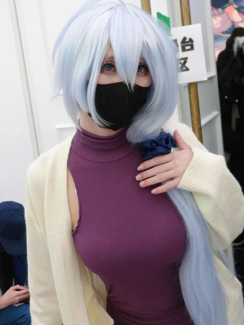 对妻子进行cosplay指导官方网站打造完美造型的秘诀