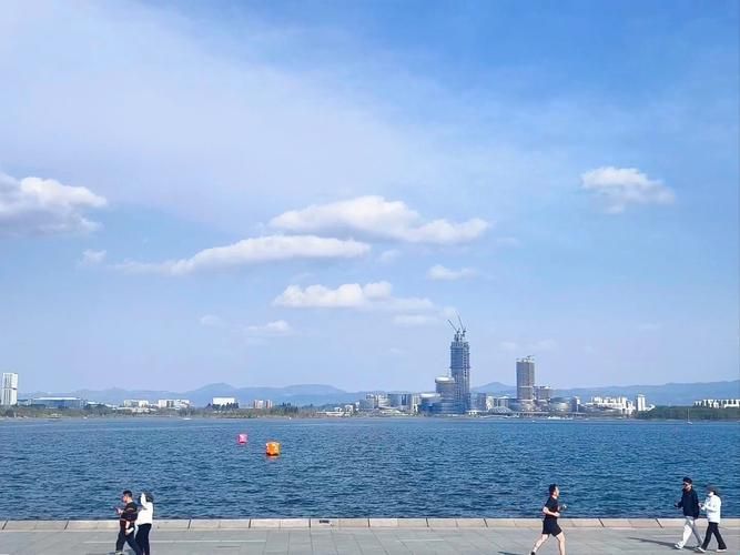 尼禄的海滨一日游最新拍照地点美照拍不停
